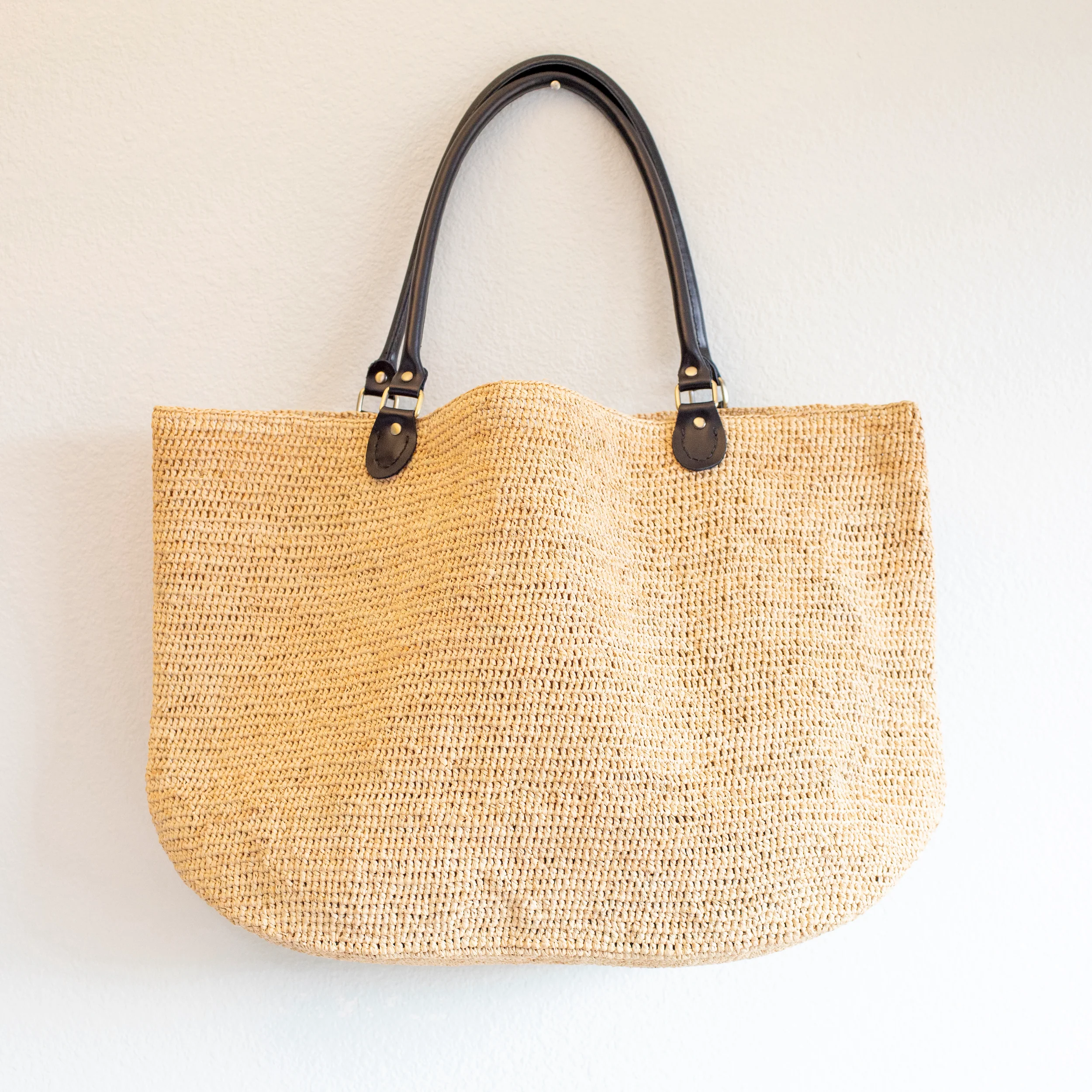 Women's Large Soft Raffia Woven Summer Straw Tote