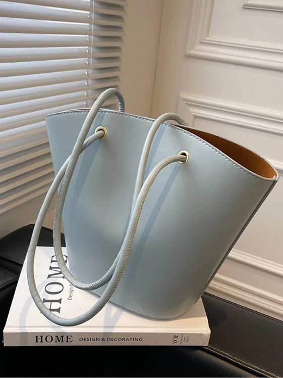 Bucket-shaped faux leather handbag 0837