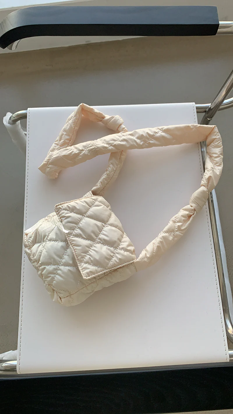 Quilted pochette crossbody bag 0614