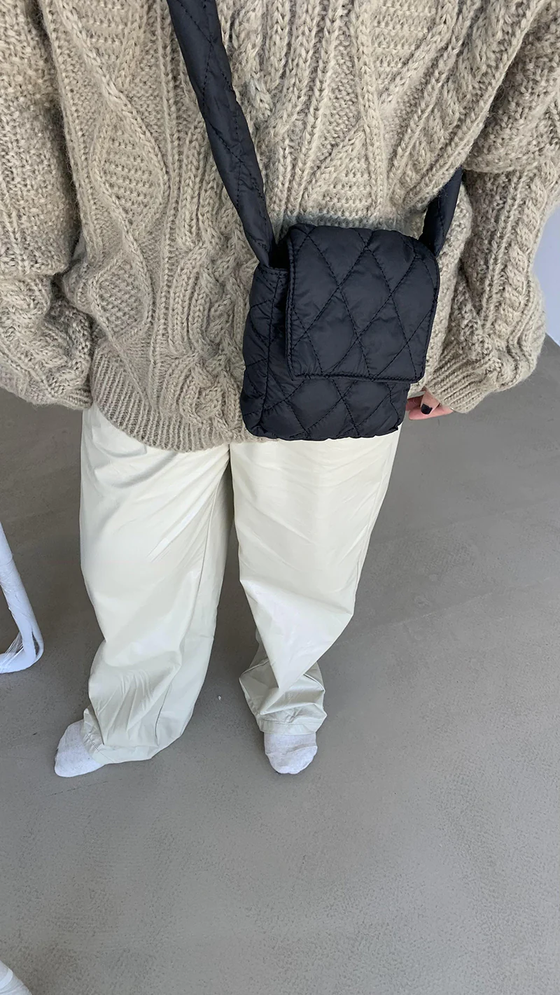 Quilted pochette crossbody bag 0614