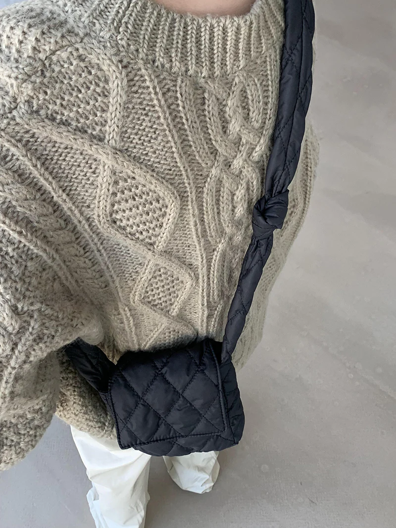 Quilted pochette crossbody bag 0614