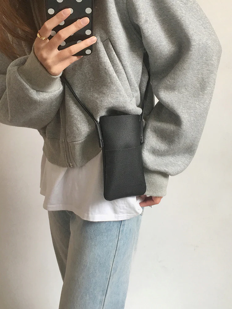 Compact mobile shoulder bag 0651