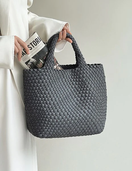 Braided leather handbag 0896