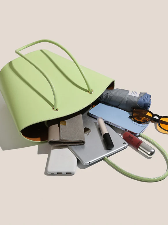 Bucket-shaped faux leather handbag 0837