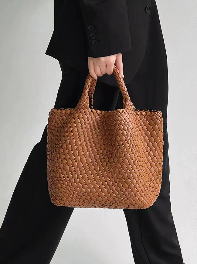 Braided leather handbag 0896