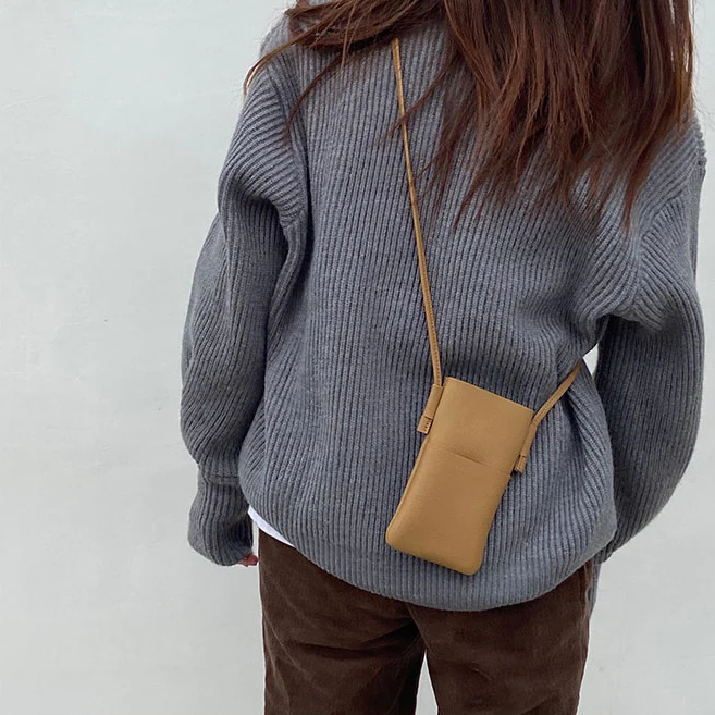 Compact mobile shoulder bag 0651