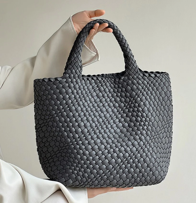 Braided leather handbag 0896