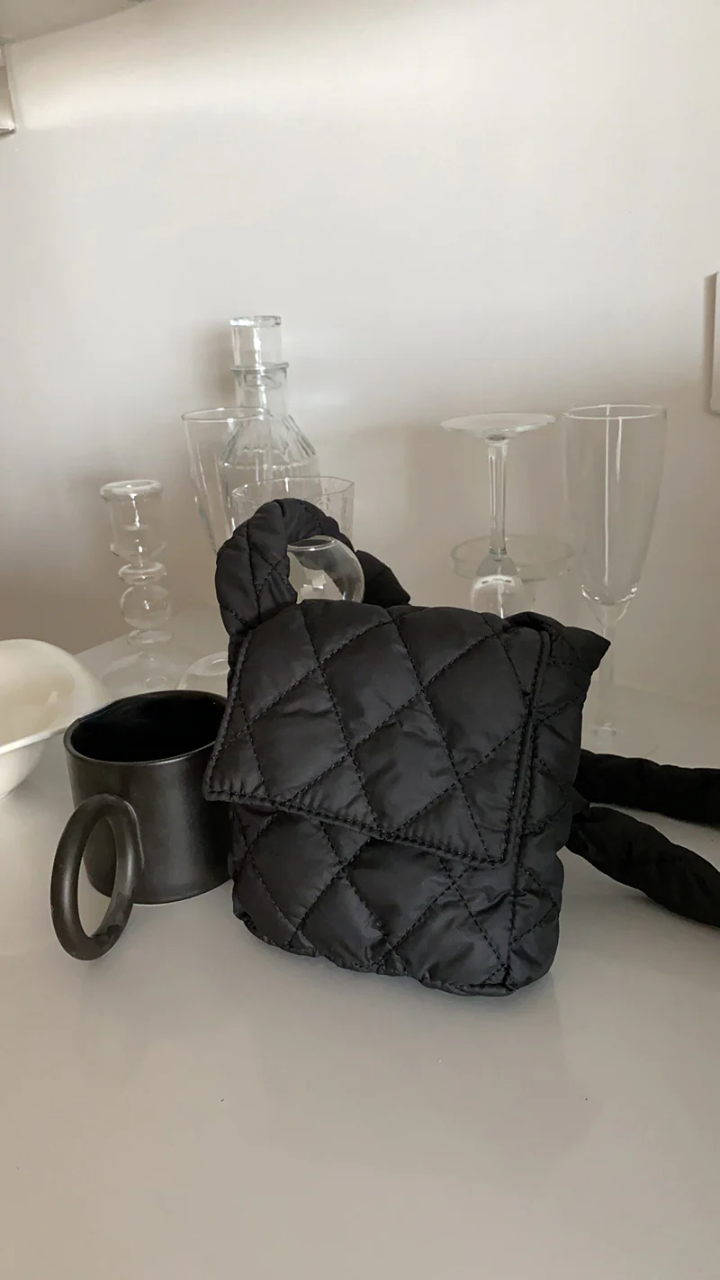 Quilted pochette crossbody bag 0614