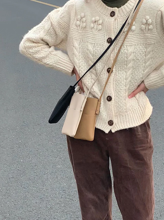 Compact mobile shoulder bag 0651