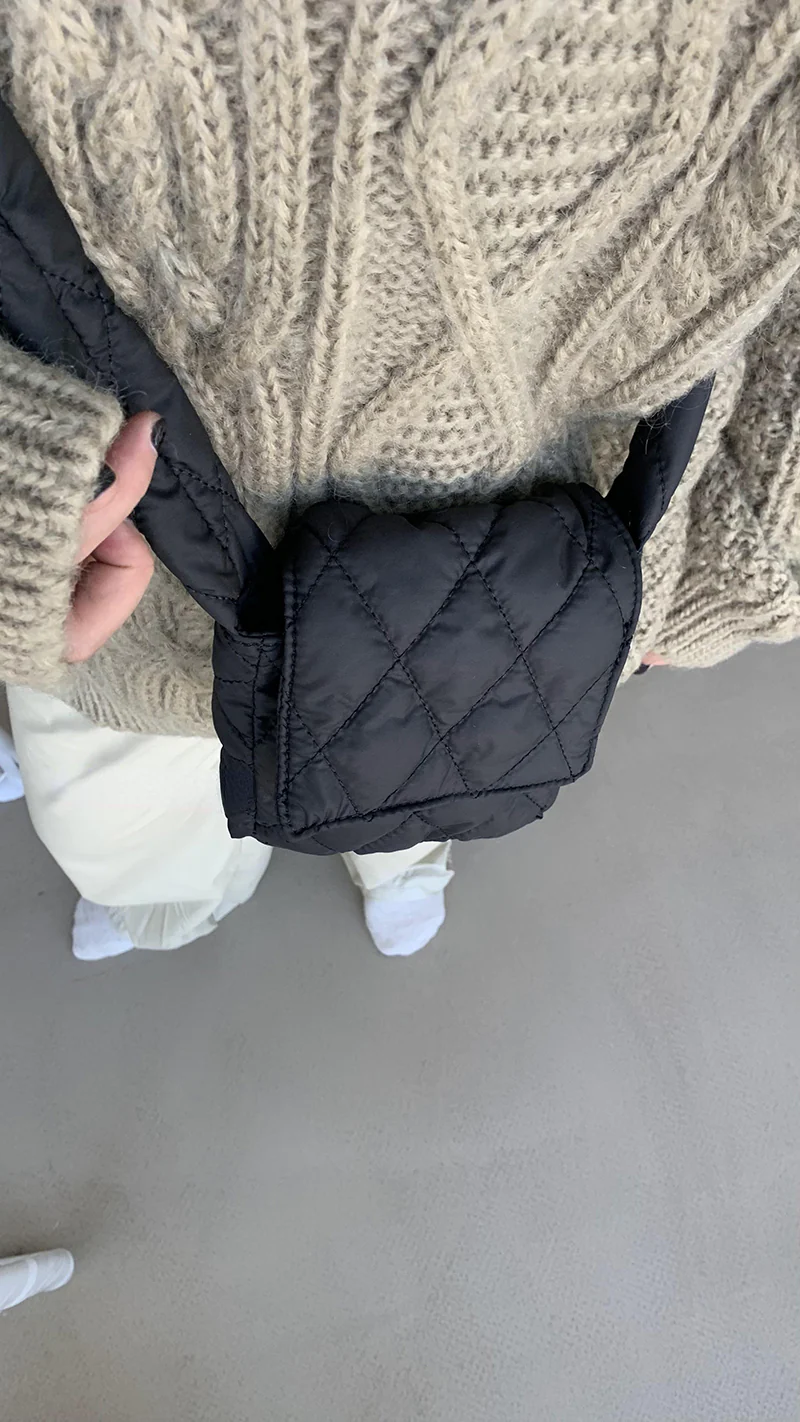 Quilted pochette crossbody bag 0614